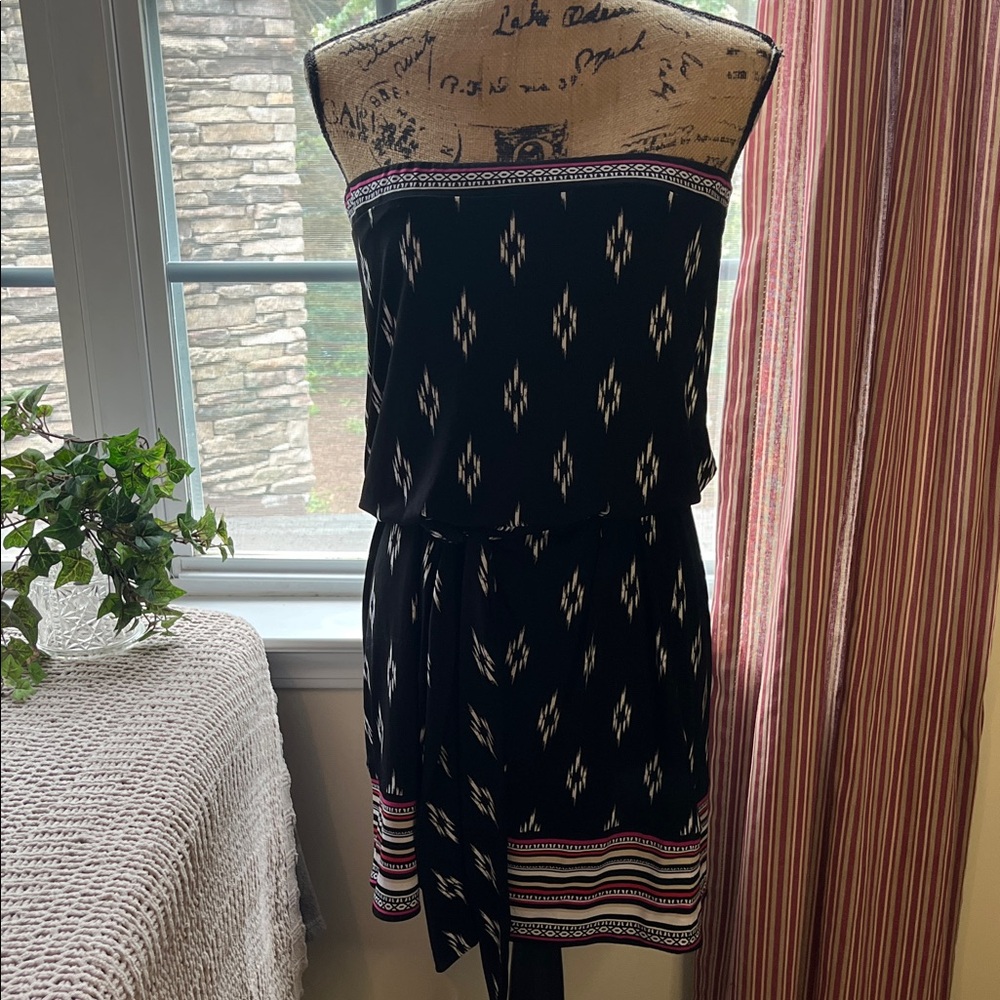 White House Black Market Black and White Strapless Dress Sz M